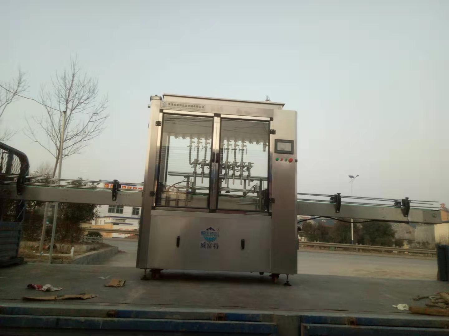 84消毒液灌裝機(jī)